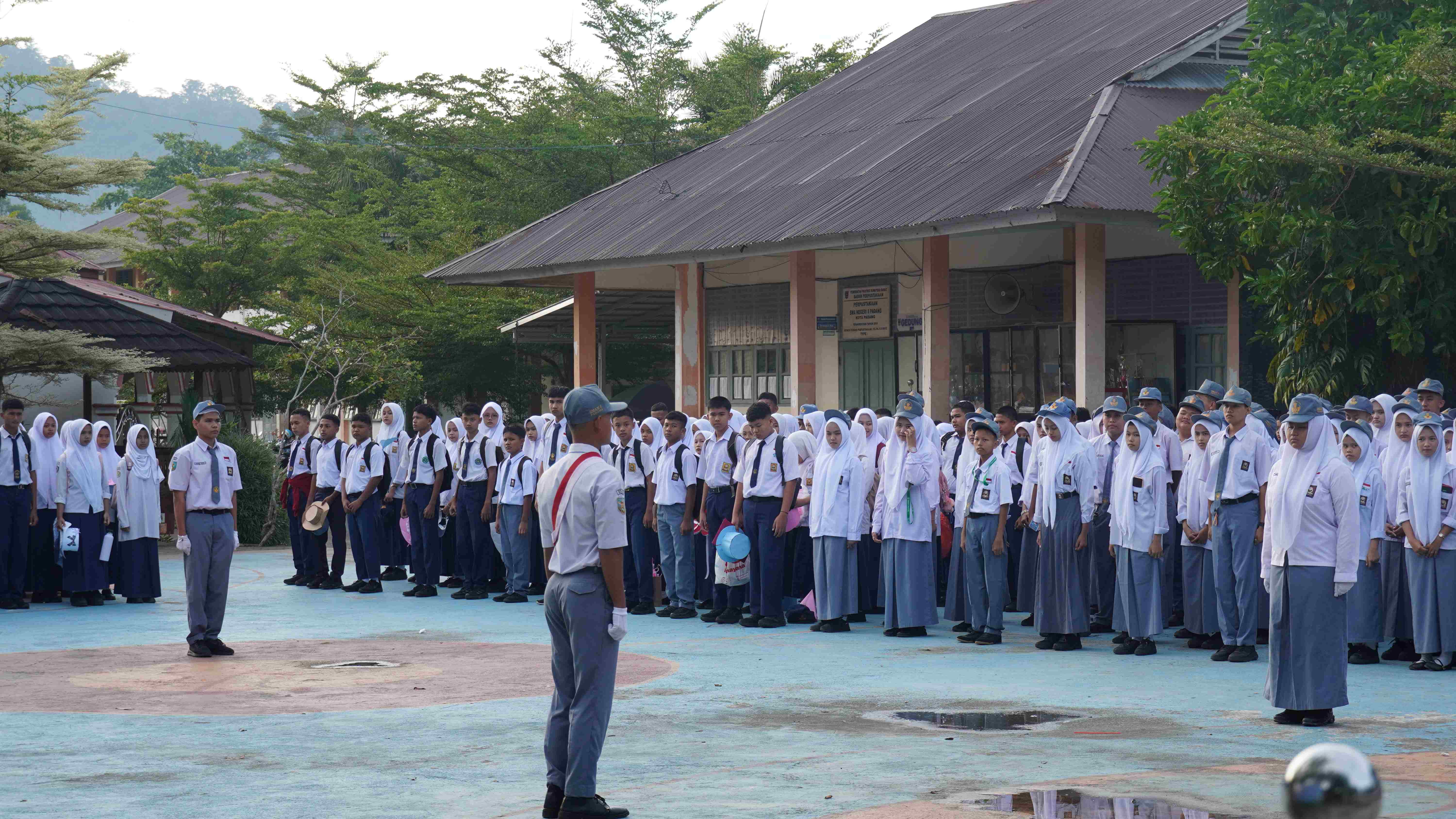 Upacara Pertama Tahun Ajaran Baru