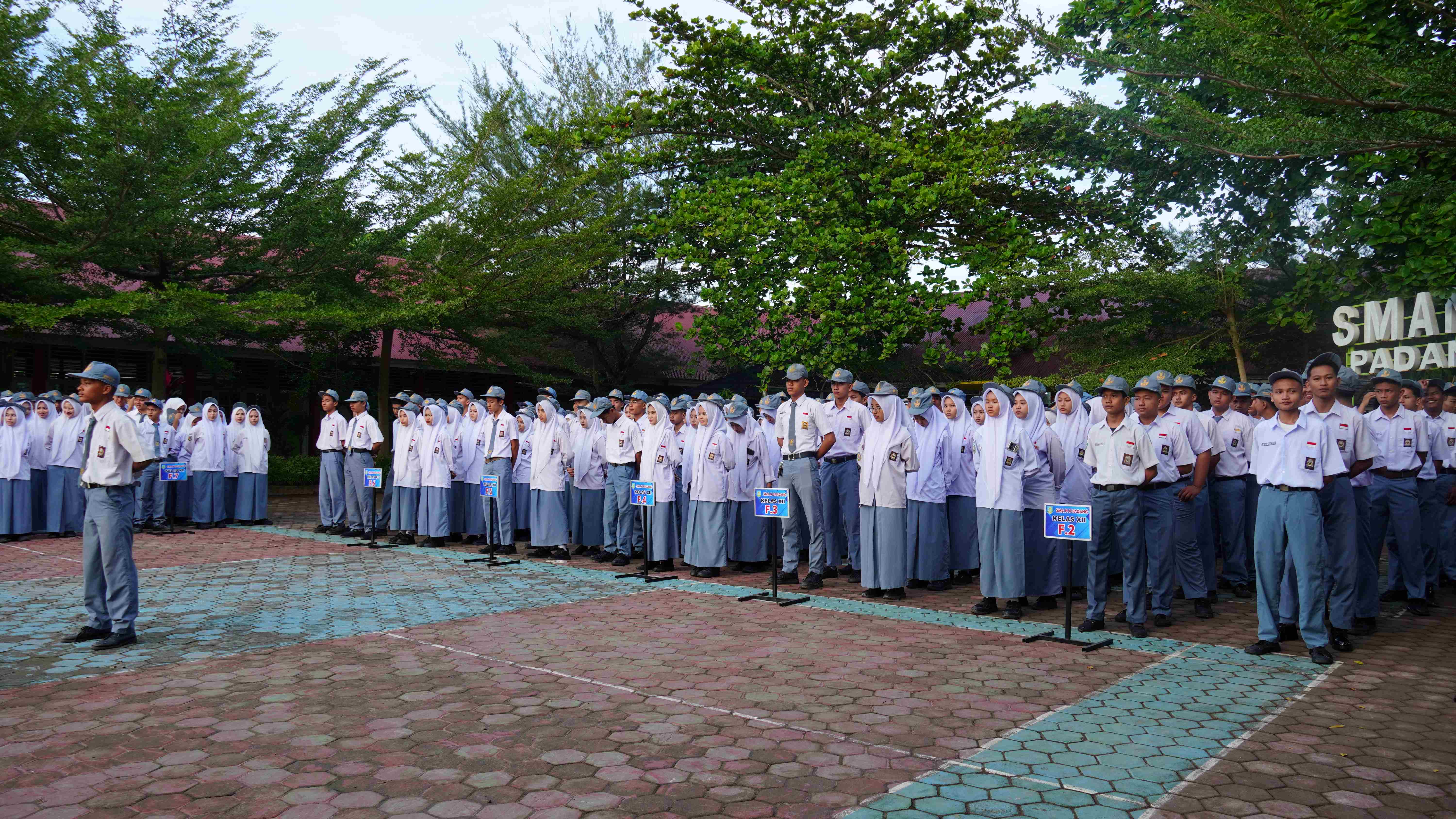 Upacara Pertama Tahun Ajaran Baru